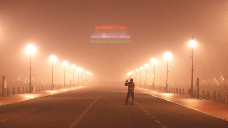 Delhi’s Air Quality Deteriorates to ‘Severe’ with AQI Reaching 420