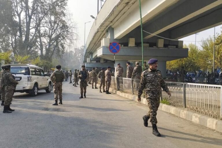 Saamana Criticizes Centre’s Focus on Maharashtra and Jharkhand Polls Over Jammu & Kashmir Issues