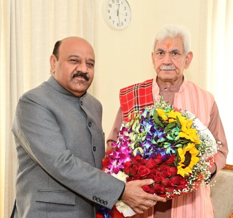 Deputy Chief Minister Surinder Choudhary Meets Lieutenant Governor Manoj Sinha