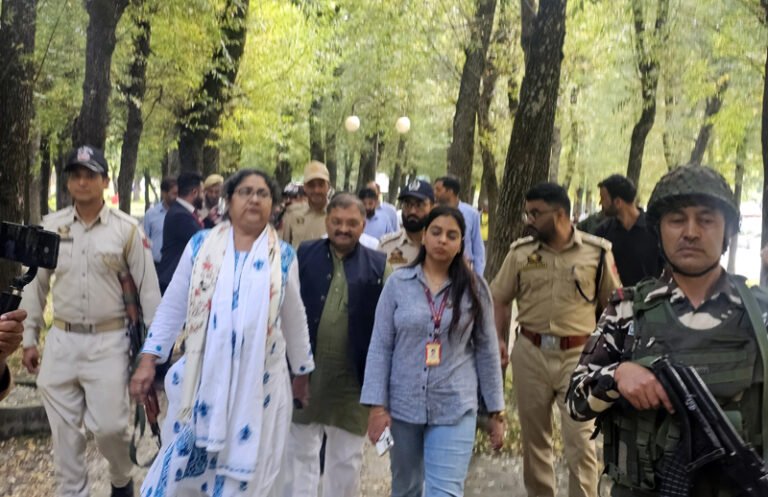 Parl committee visits Pahalgam to discuss revival of tourism
